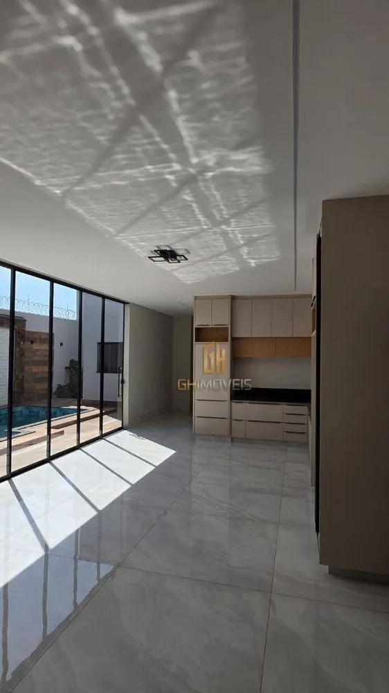 Casa, 3 quartos, 200 m² - Foto 1