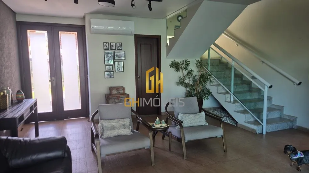 Sobrado, 4 quartos, 267 m² - Foto 1