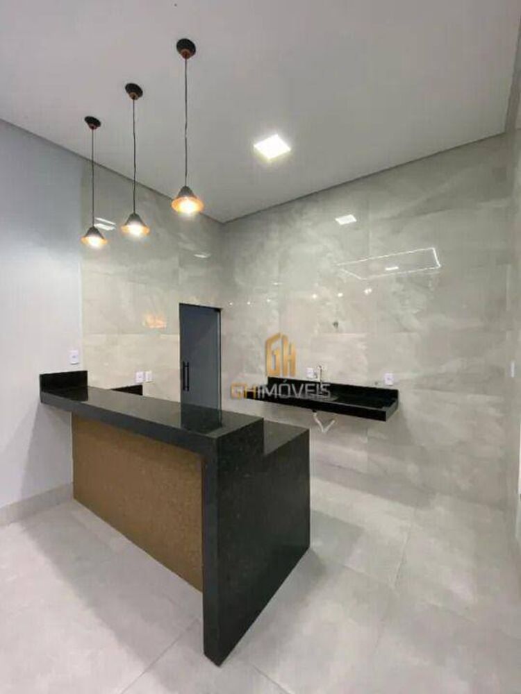 Casa à venda com 3 quartos, 117m² - Foto 2