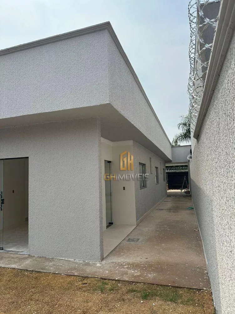 Casa à venda com 3 quartos, 110m² - Foto 2