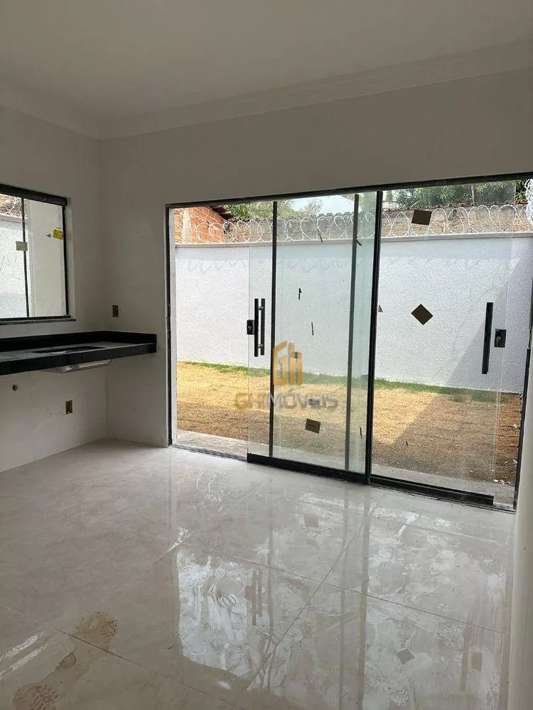 Casa à venda com 3 quartos, 110m² - Foto 8