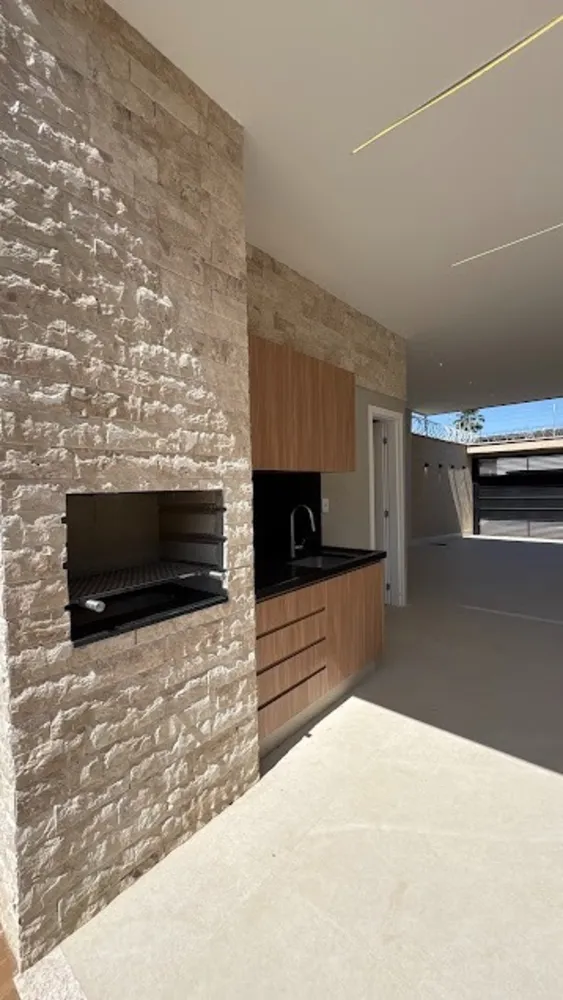 Casa, 4 quartos, 222 m² - Foto 2