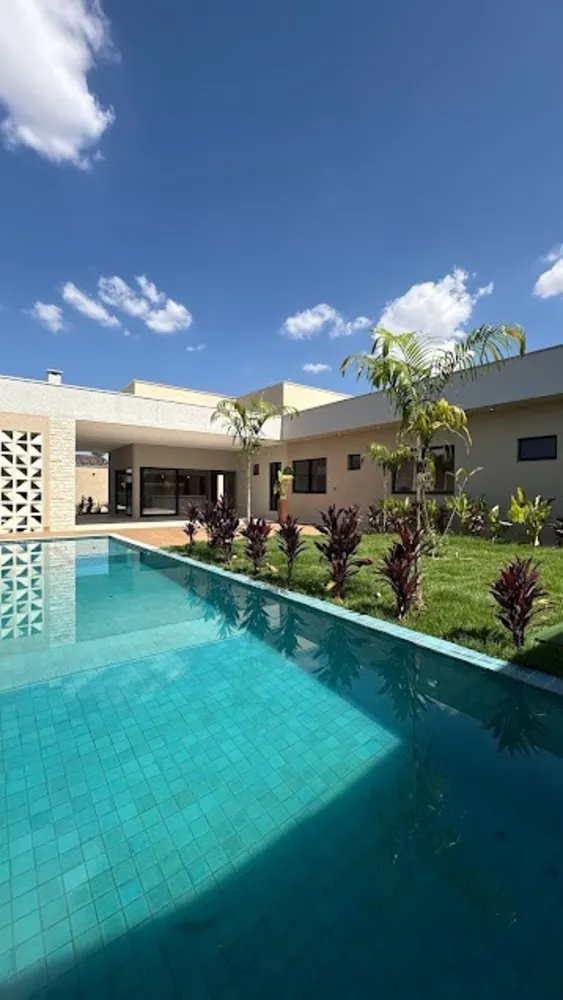 Casa, 4 quartos, 222 m² - Foto 1