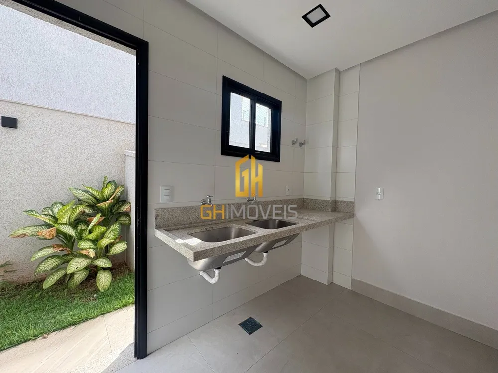 Sobrado, 4 quartos, 263 m² - Foto 1