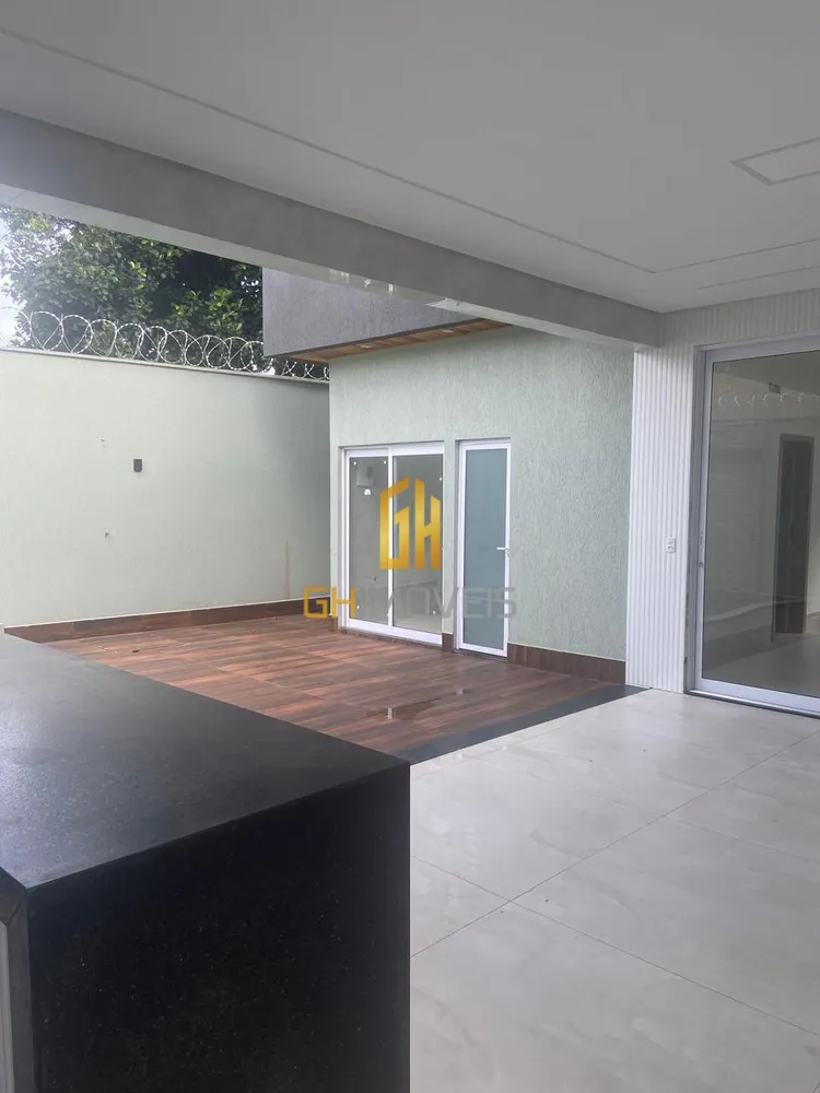 Casa, 3 quartos, 207 m² - Foto 2
