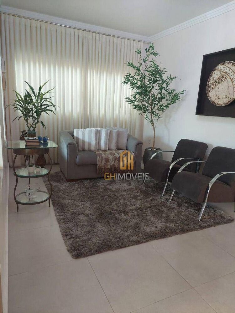 Casa à venda com 3 quartos, 208m² - Foto 4
