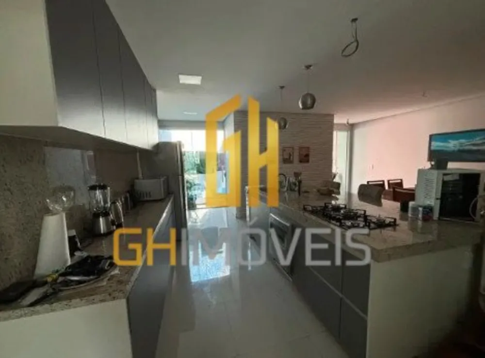 Sobrado, 4 quartos, 296 m² - Foto 1