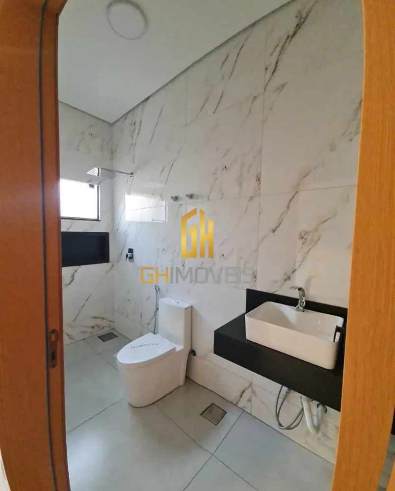 Casa, 3 quartos, 221 m² - Foto 2