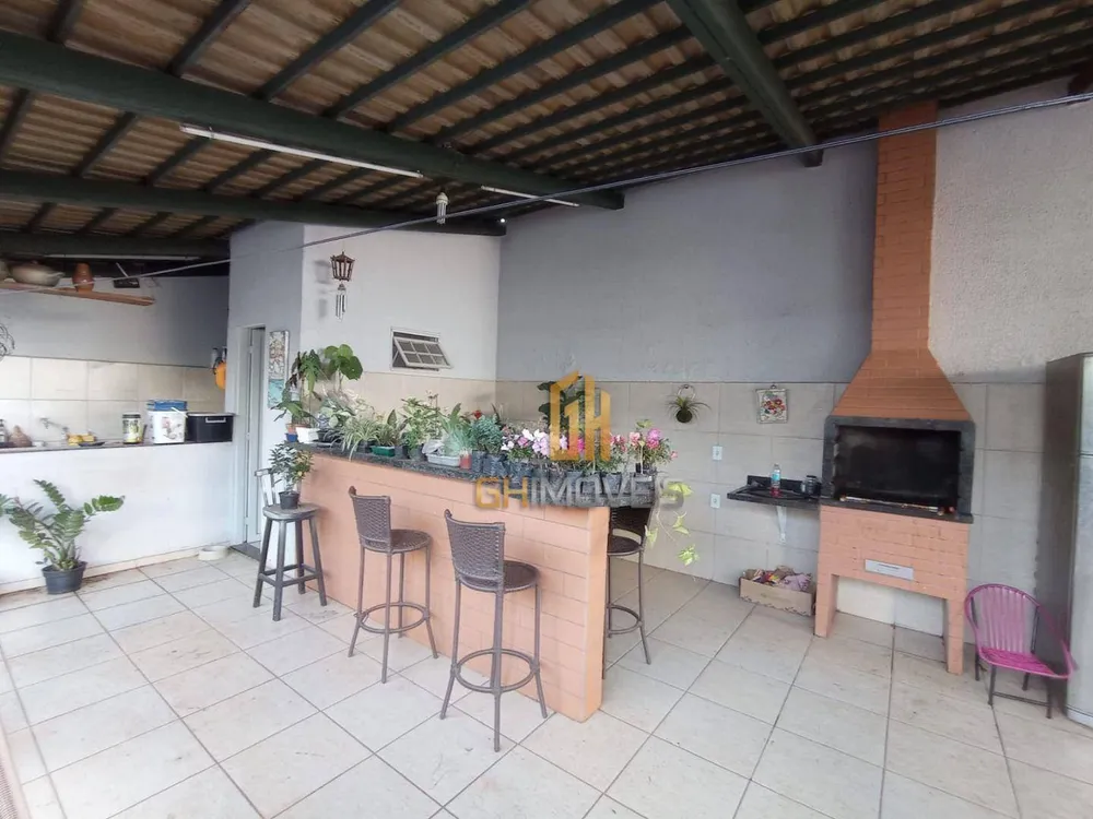 Casa, 4 quartos, 260 m² - Foto 3