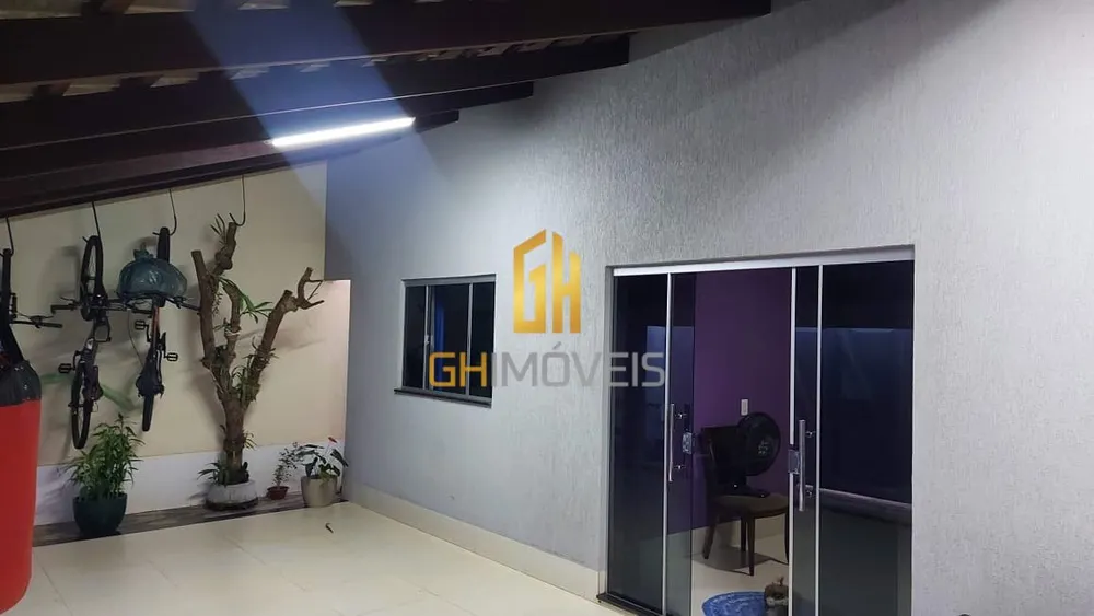 Casa, 3 quartos, 200 m² - Foto 1