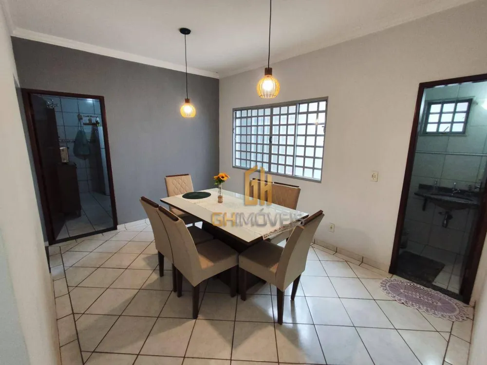 Casa, 3 quartos, 220 m² - Foto 4
