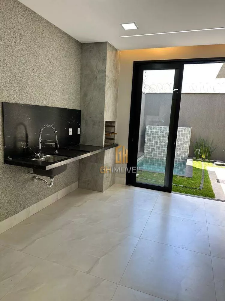 Casa à venda com 3 quartos, 147m² - Foto 4