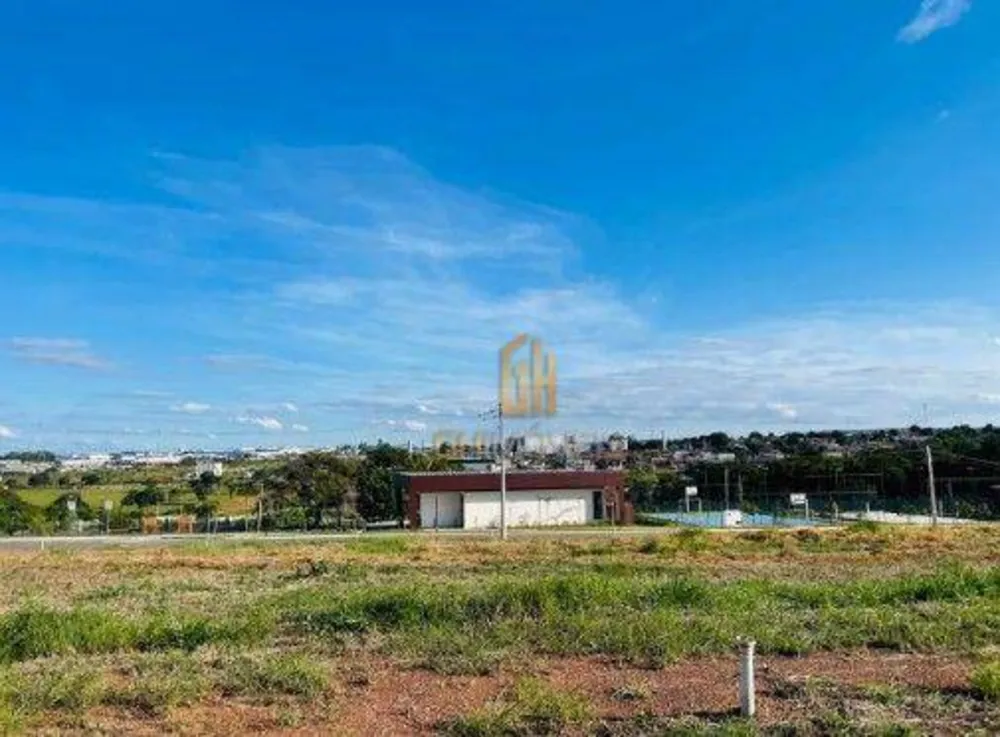 Loteamento e Condomínio, 250 m² - Foto 1