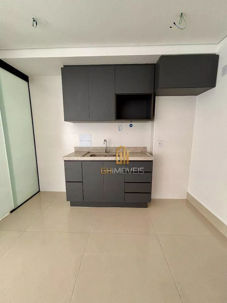 Apartamento à venda com 2 quartos, 68m² - Foto 3