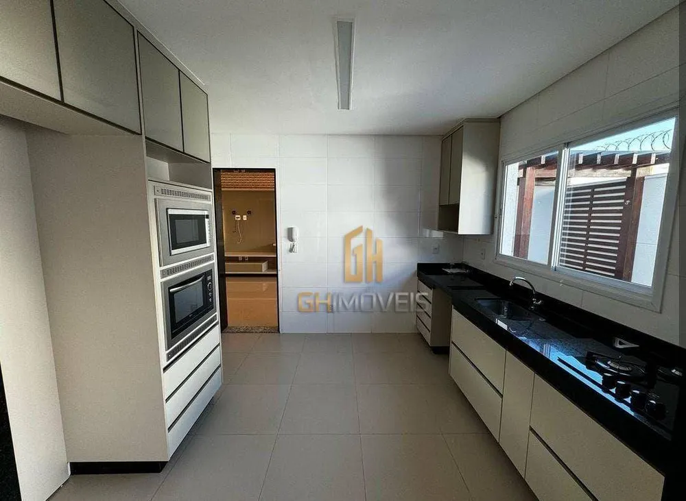 Sobrado, 3 quartos, 239 m² - Foto 4