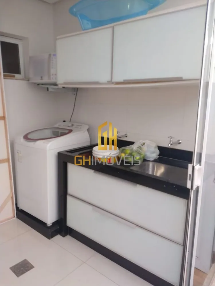 Sobrado, 4 quartos, 350 m² - Foto 2