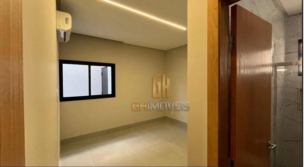 Casa, 3 quartos, 228 m² - Foto 1
