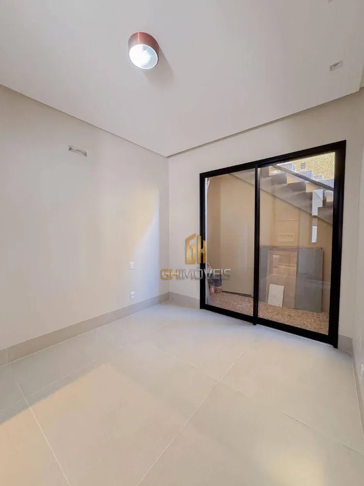 Casa, 4 quartos, 235 m² - Foto 4