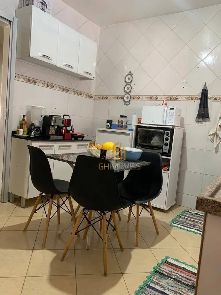 Casa, 4 quartos, 190 m² - Foto 1