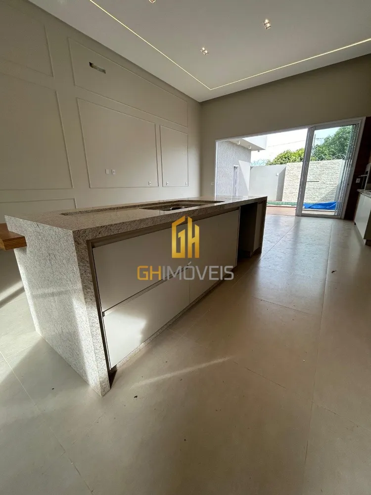 Casa, 3 quartos, 282 m² - Foto 2