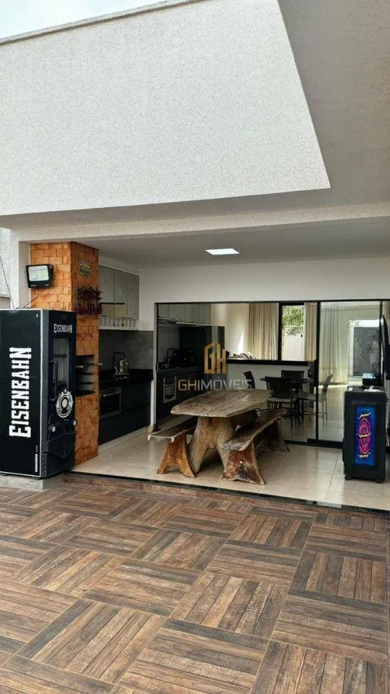 Casa, 3 quartos, 170 m² - Foto 2