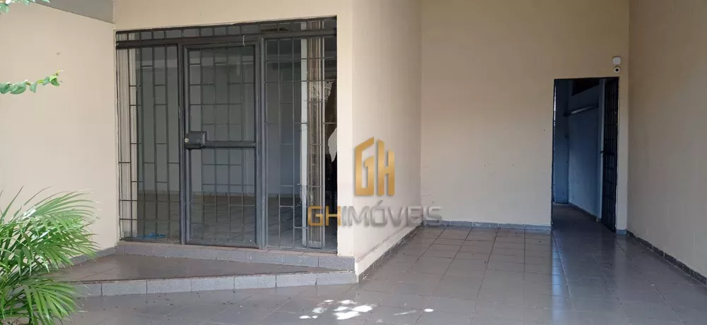 Casa à venda com 4 quartos, 275m² - Foto 3