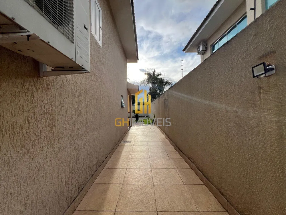 Casa, 3 quartos, 220 m² - Foto 3