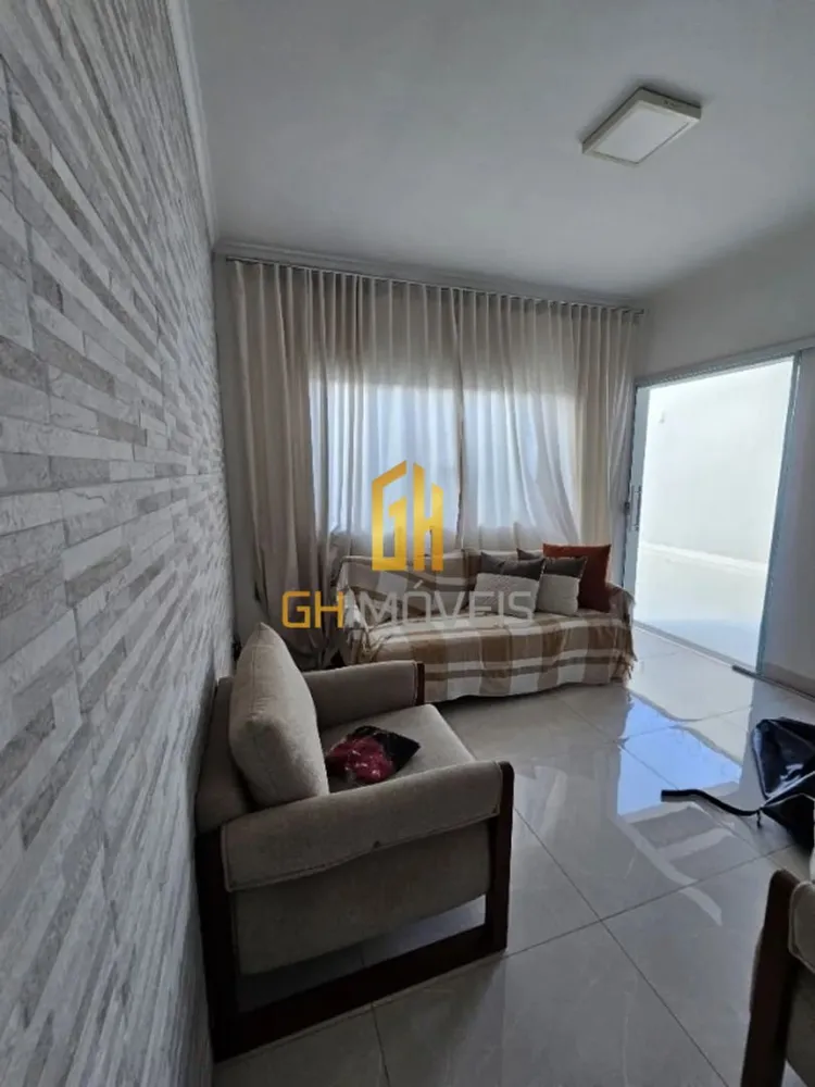 Casa, 3 quartos, 184 m² - Foto 1
