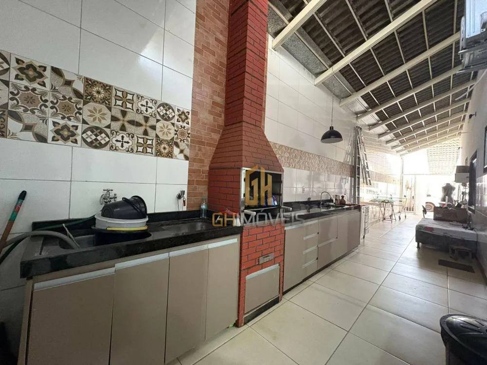 Casa, 3 quartos, 180 m² - Foto 2
