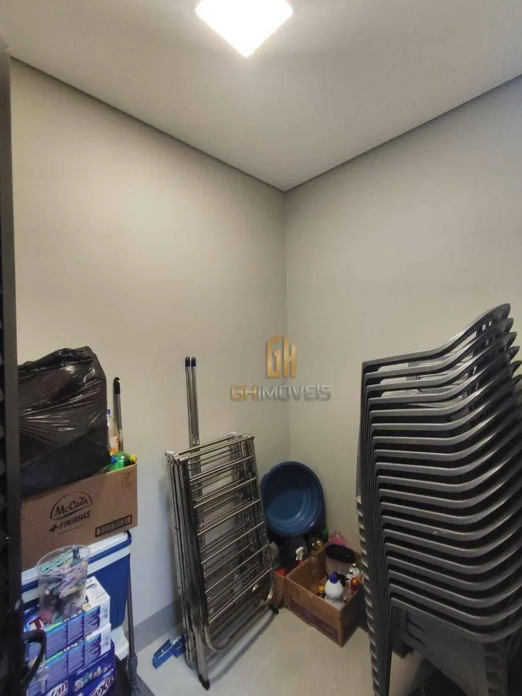 Casa, 3 quartos, 237 m² - Foto 3