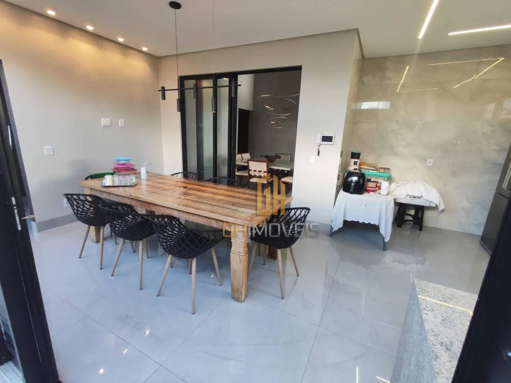 Casa, 3 quartos, 237 m² - Foto 4