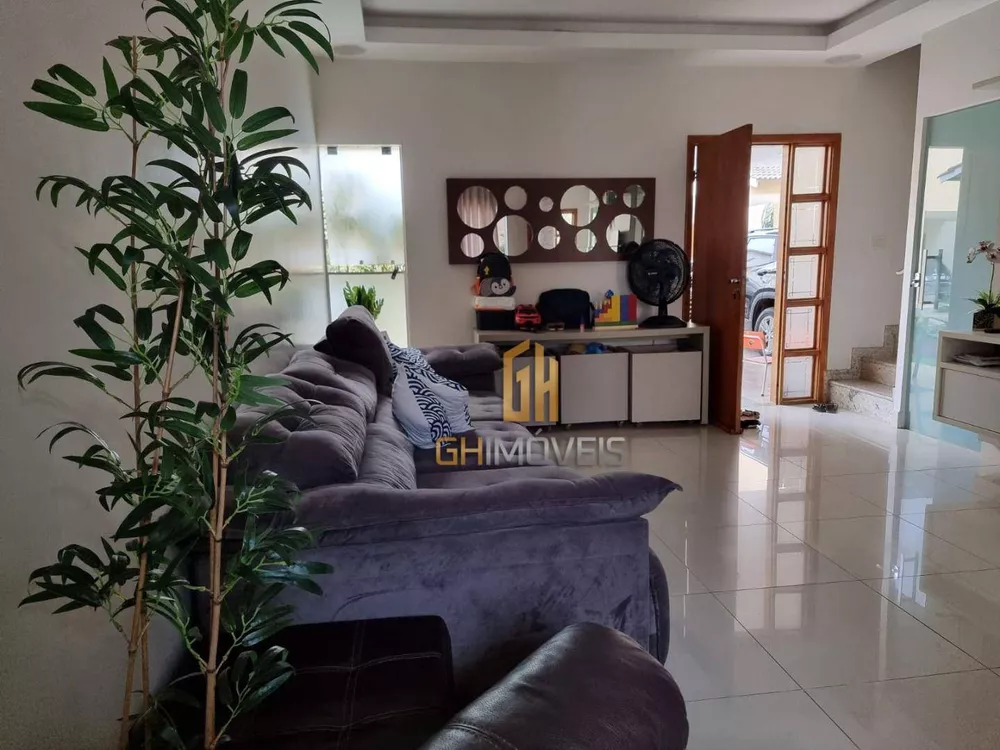 Sobrado à venda com 3 quartos, 150m² - Foto 1