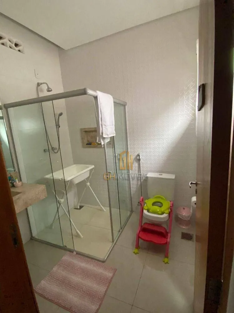 Casa, 3 quartos, 256 m² - Foto 4