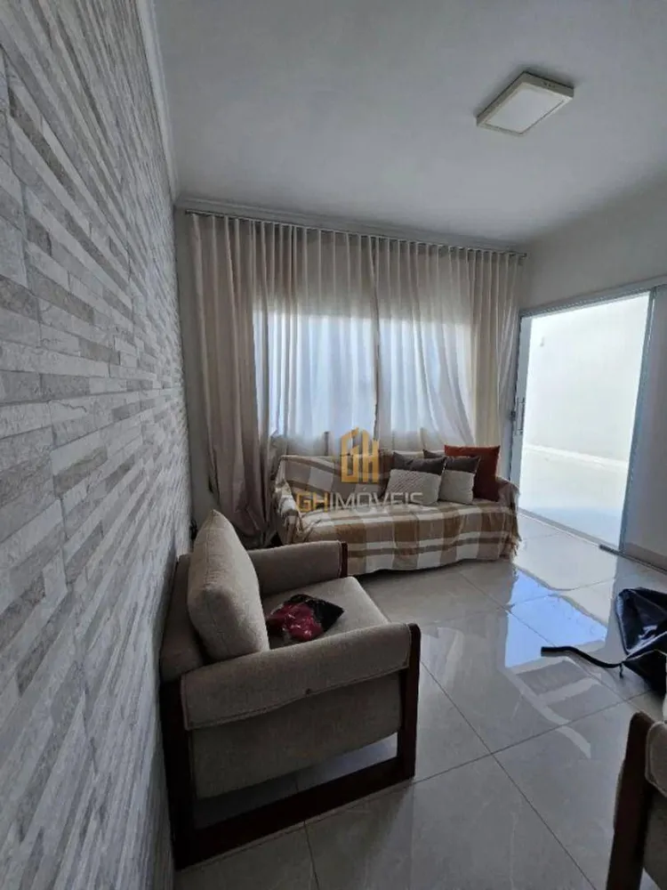 Casa, 3 quartos, 184 m² - Foto 2