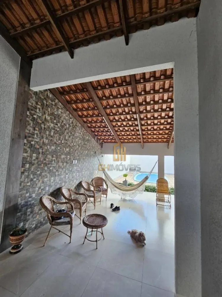 Casa, 3 quartos, 184 m² - Foto 1
