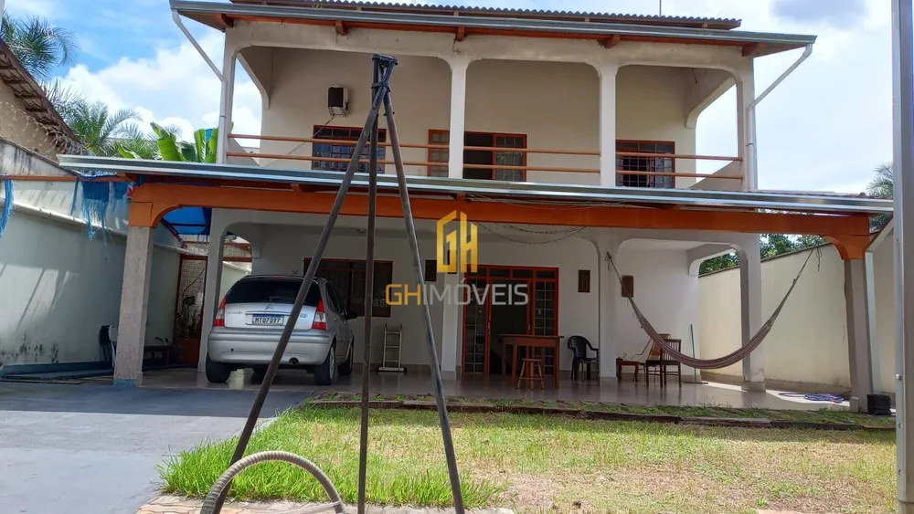 Sobrado, 3 quartos, 273 m² - Foto 1