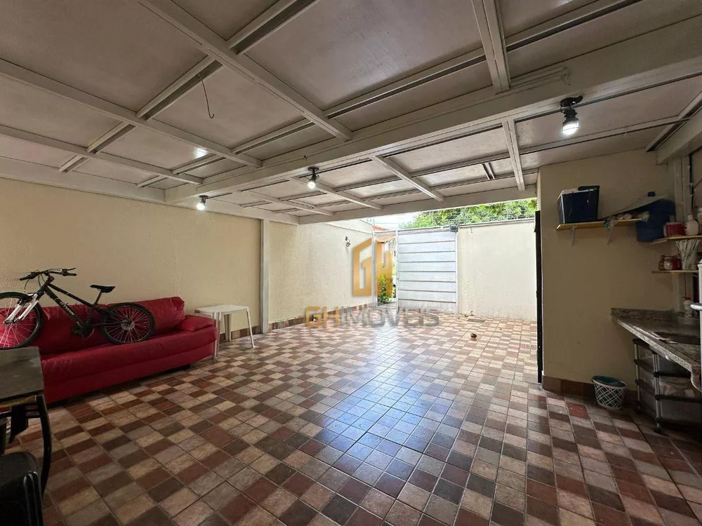 Casa à venda com 3 quartos, 145m² - Foto 2