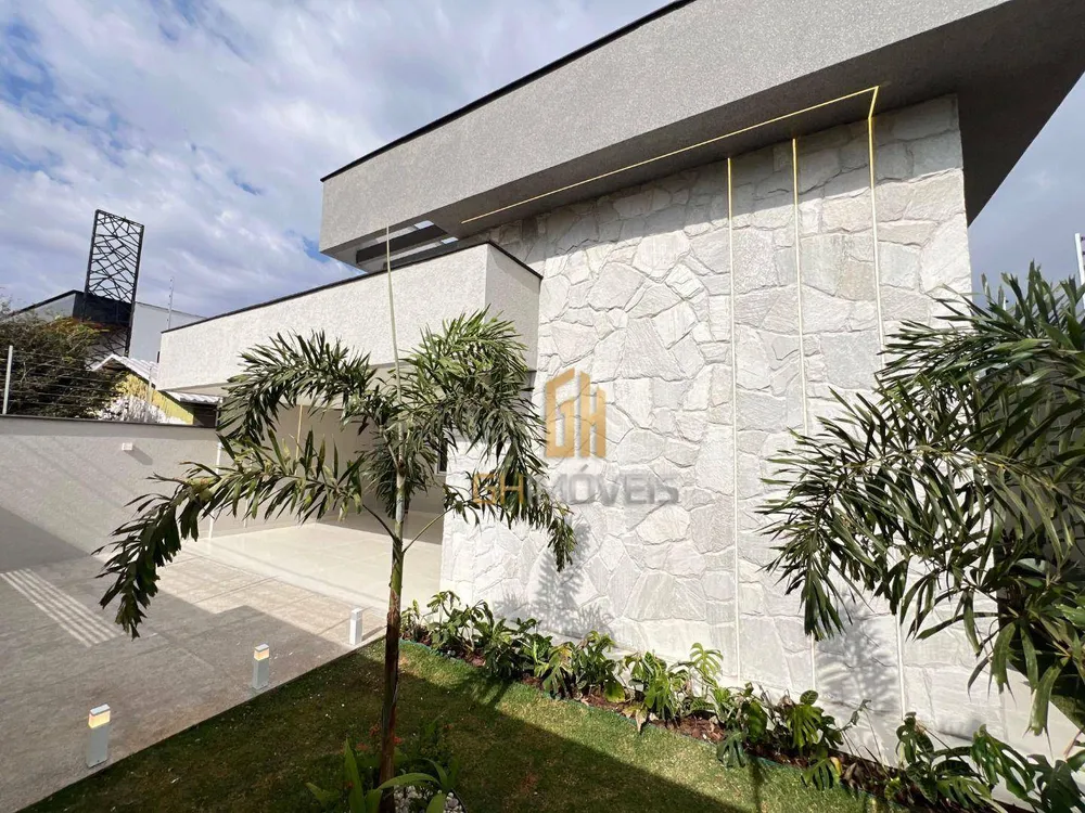 Casa, 4 quartos, 207 m² - Foto 2