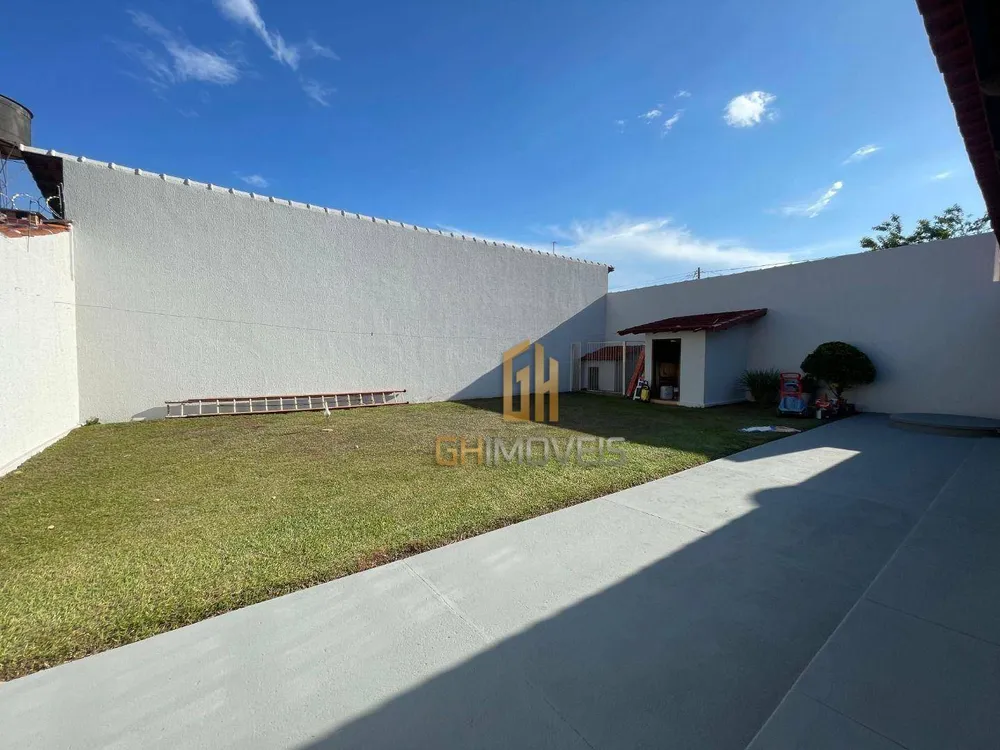 Casa, 3 quartos, 172 m² - Foto 2