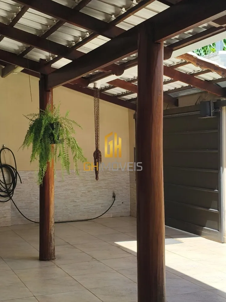 Casa, 4 quartos, 200 m² - Foto 1