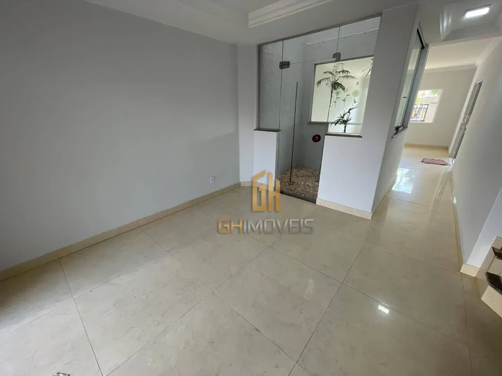 Sobrado, 5 quartos, 256 m² - Foto 1