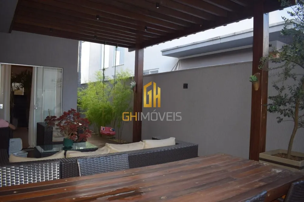 Sobrado, 6 quartos, 293 m² - Foto 2