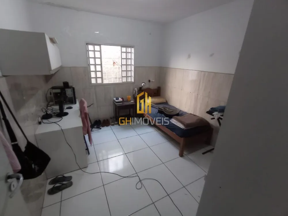 Casa, 4 quartos, 260 m² - Foto 2