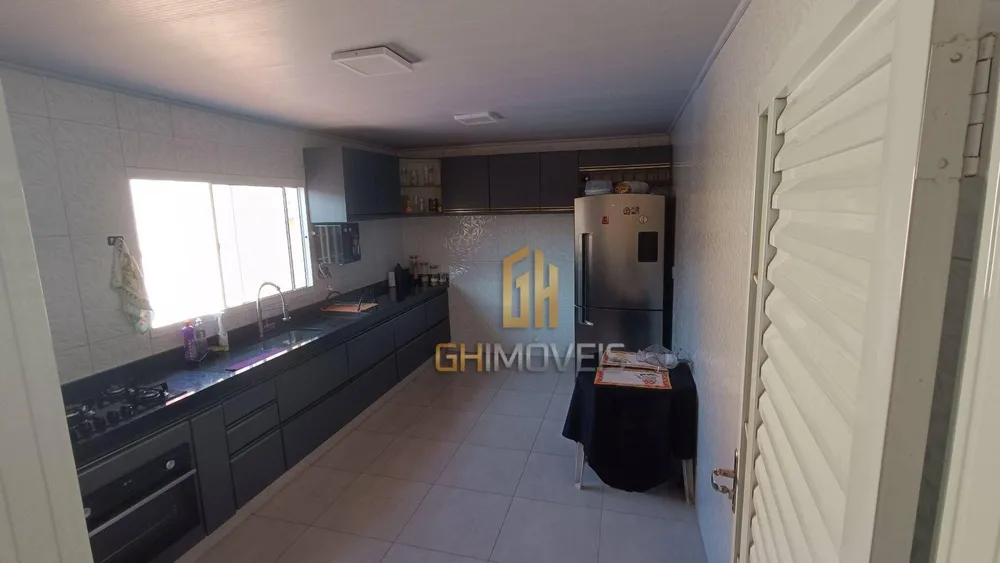 Casa, 3 quartos, 300 m² - Foto 2