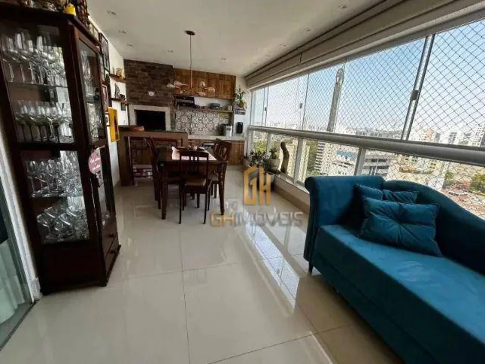 Apartamento à venda com 3 quartos, 137m² - Foto 3