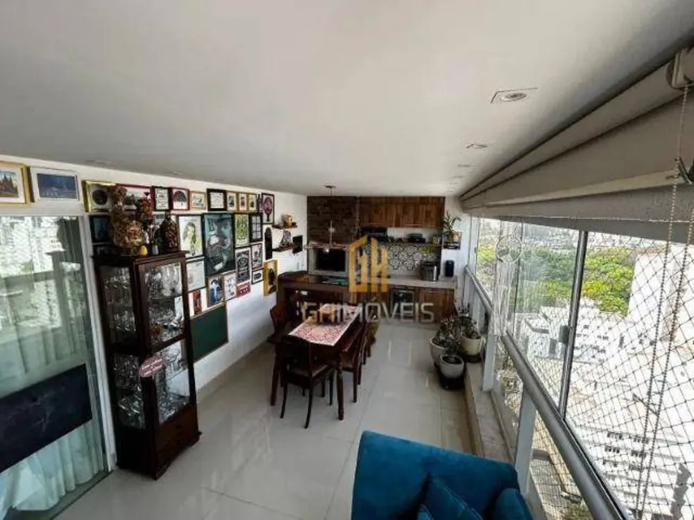 Apartamento à venda com 3 quartos, 137m² - Foto 2