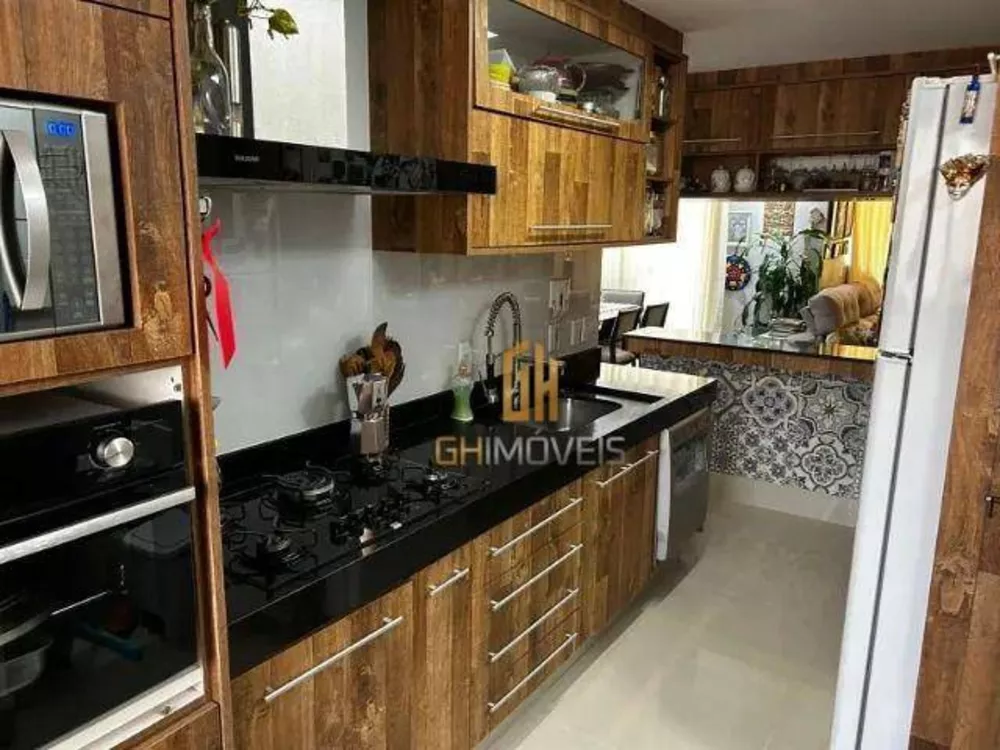 Apartamento à venda com 3 quartos, 137m² - Foto 8