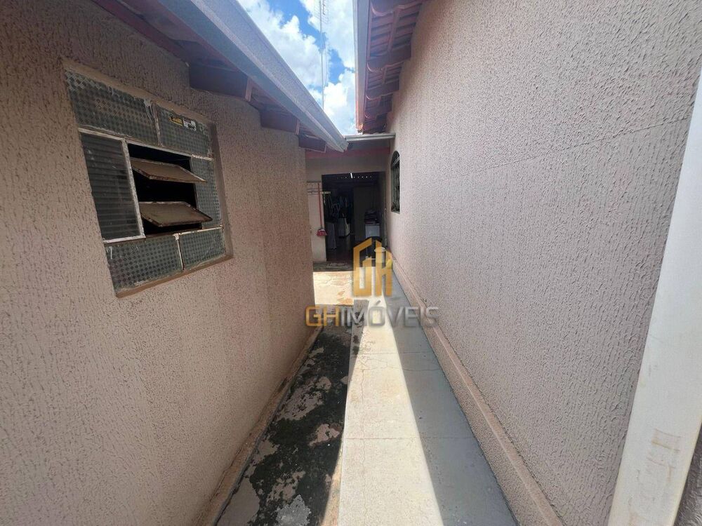 Casa, 3 quartos, 210 m² - Foto 4