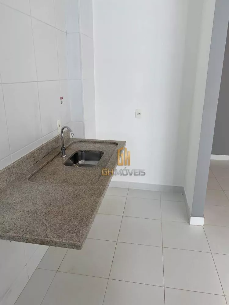 Apartamento à venda com 2 quartos, 58m² - Foto 6