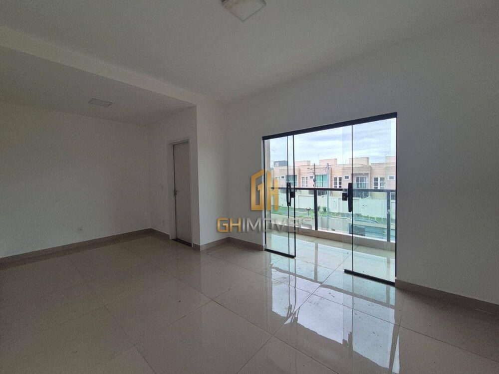 Sobrado à venda com 3 quartos, 160m² - Foto 2